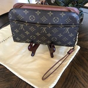 Gorgeous Louis Vuitton Monogram Orsay